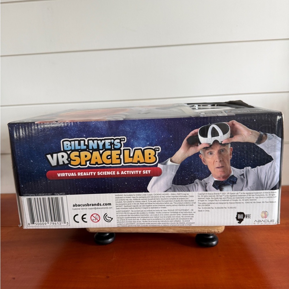 Bill Nye's VR Space Lab Virtual Reality Science Kit - Picture 5 of 8